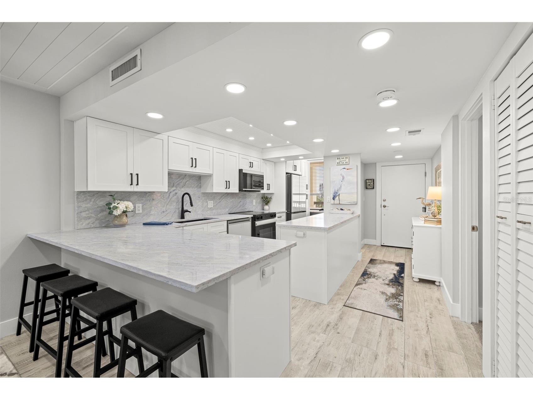 9415 Blind Pass Road #504 Saint Pete Beach FL 33706 - INTRACOASTAL WATERWAY TB8426940 image4