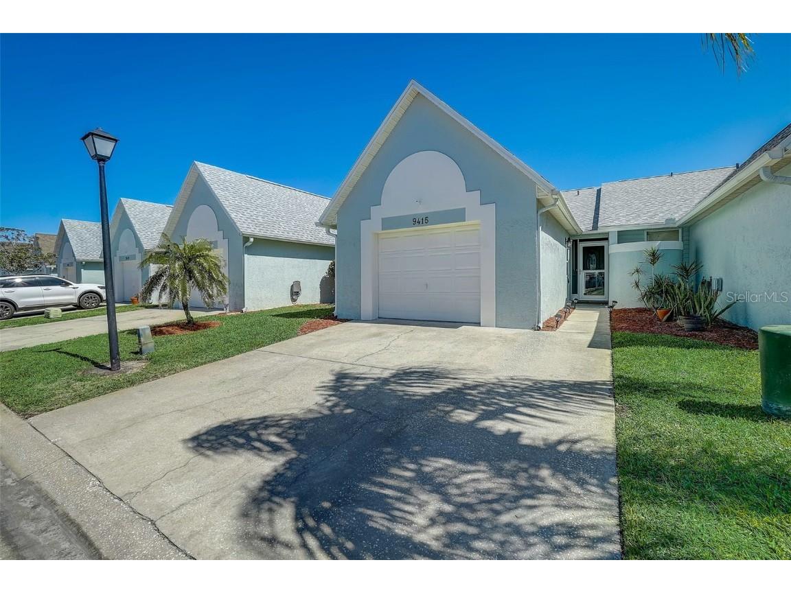 9415 Tara Cay Drive #12 Seminole FL 33776 U8232410 image1