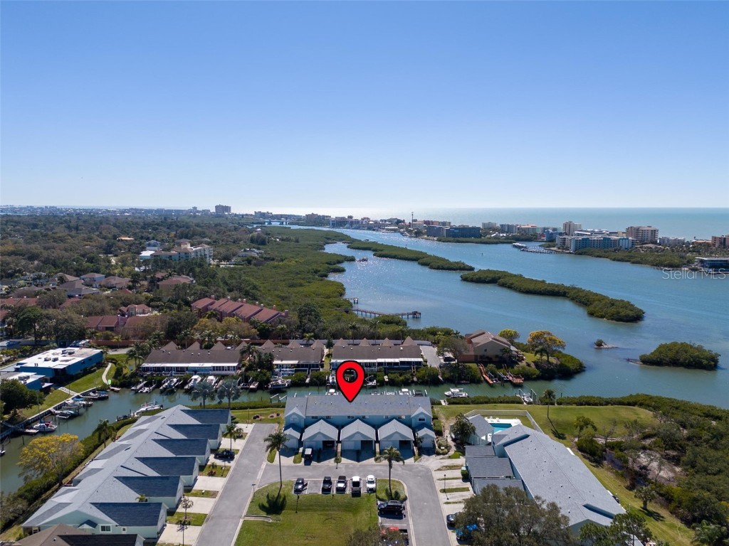 9416 Tara Cay Court #18 Seminole FL 33776 U8229952 image1