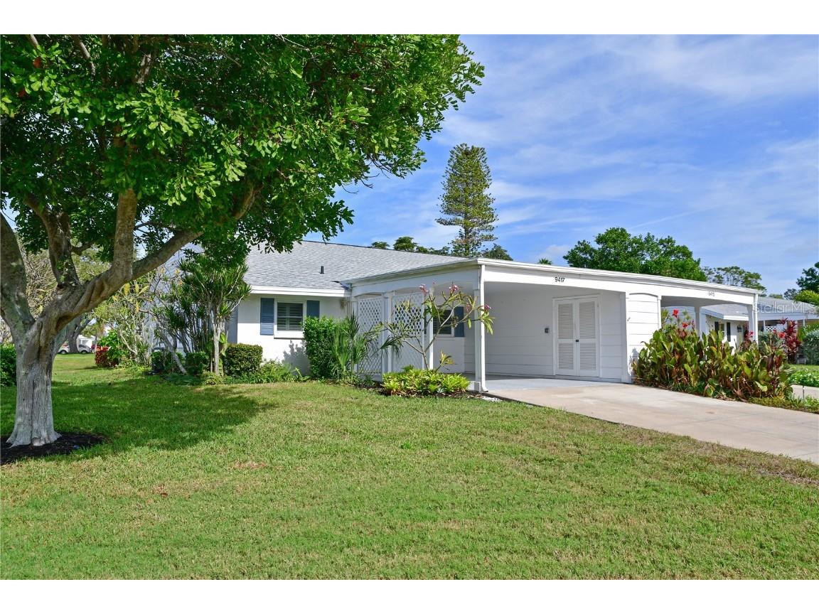 9417 Andover Circle Bradenton FL 34210 - SARASOTA BAY A4592022 image1