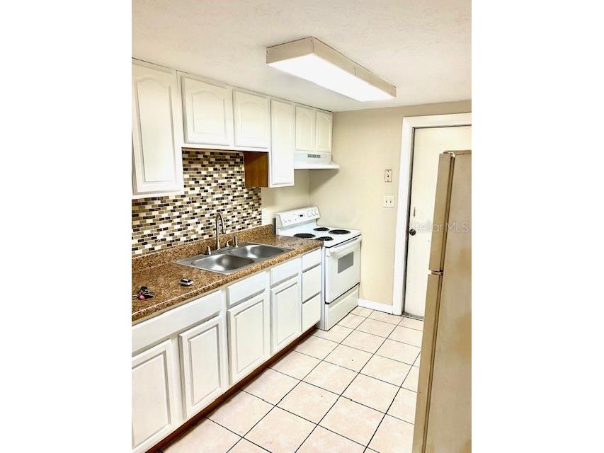 9418 Greystone Road Thonotosassa FL 33592 TB8379509 image6