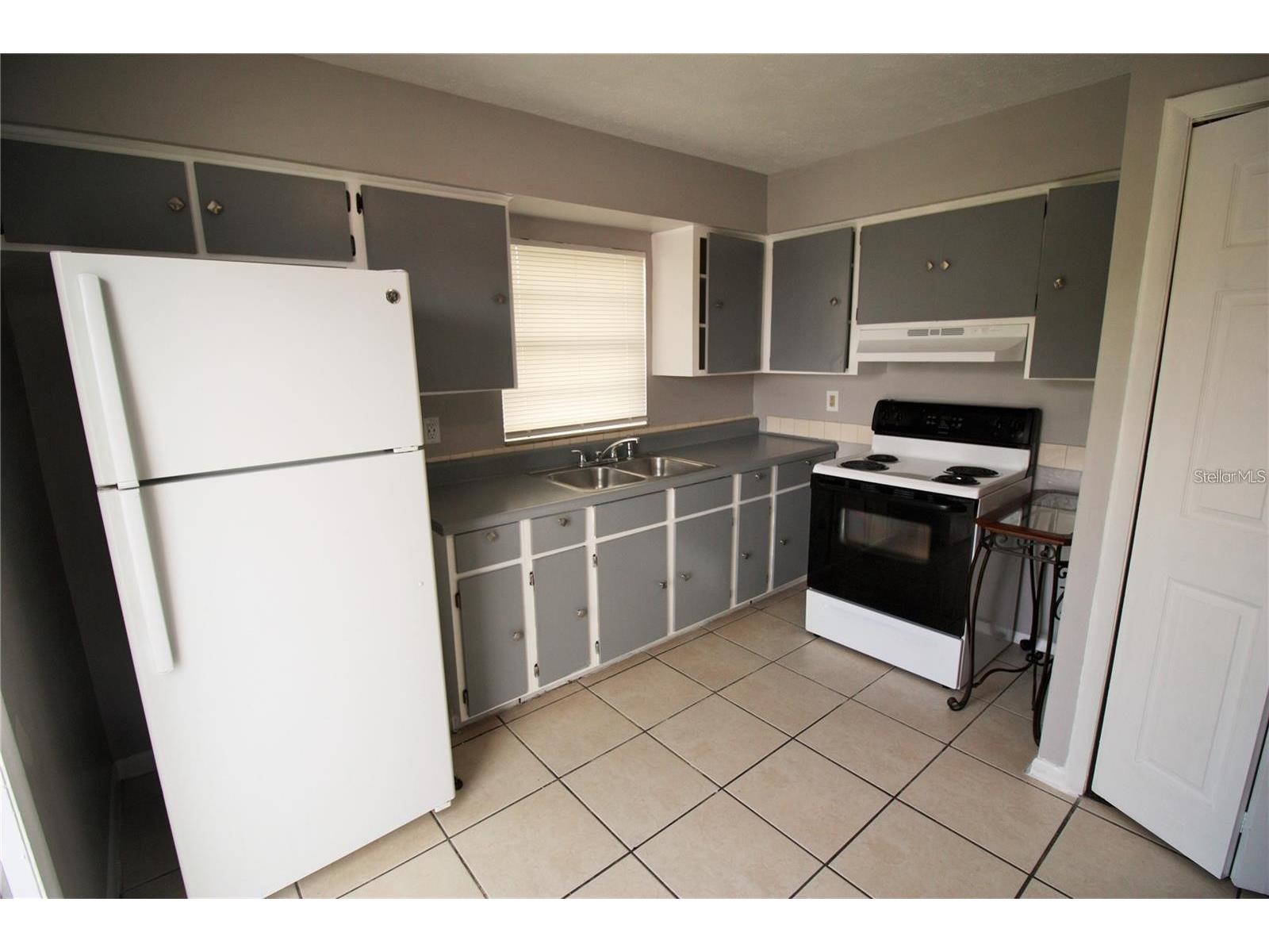9418 N 50th Street #B Tampa FL 33617 R4911449 image4