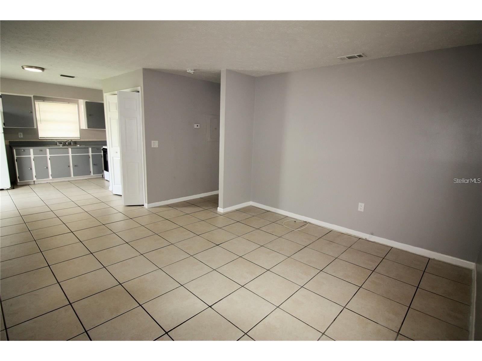 9418 N 50th Street #B Tampa FL 33617 R4911449 image8