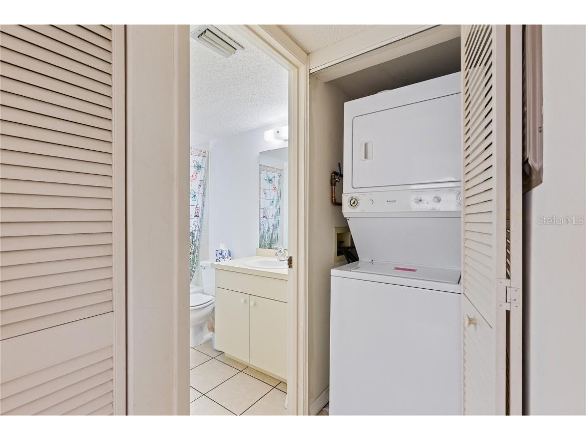 942 Capri Isles Boulevard #105 Venice FL 34292 N6141507 image24