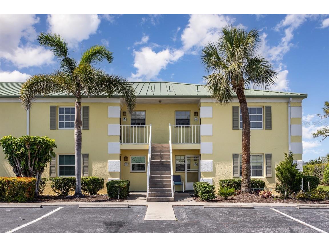 942 Capri Isles Boulevard #207 Venice FL 34292 TB8377293 image1