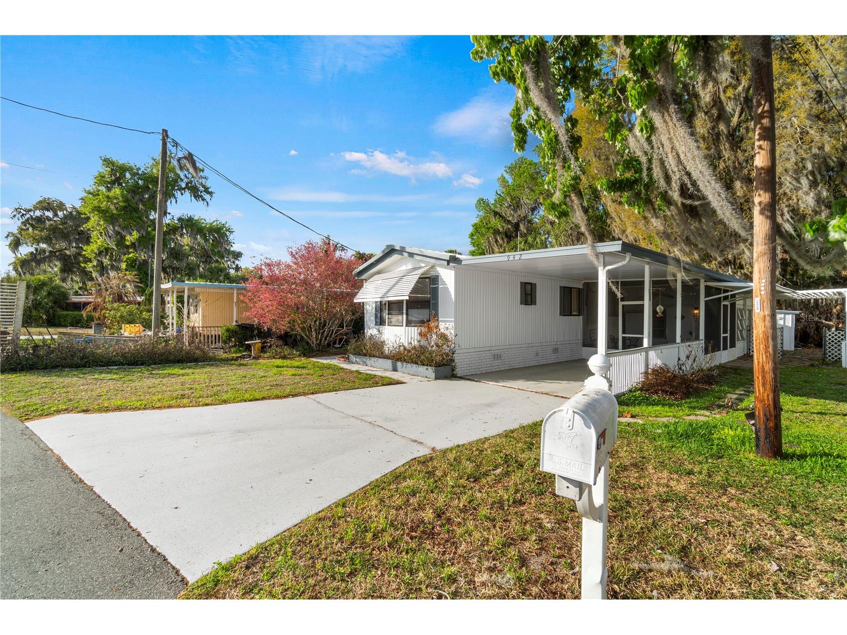 942 Cr 461 Lake Panasoffkee FL 33538 OM720891 image27