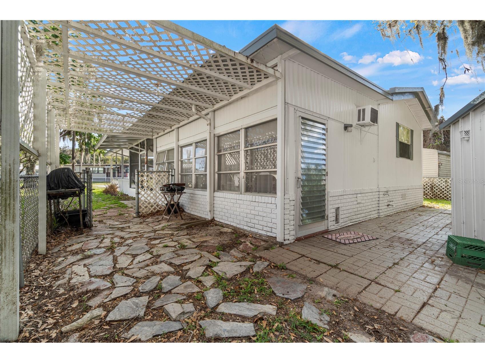 942 Cr 461 Lake Panasoffkee FL 33538 OM720891 image34