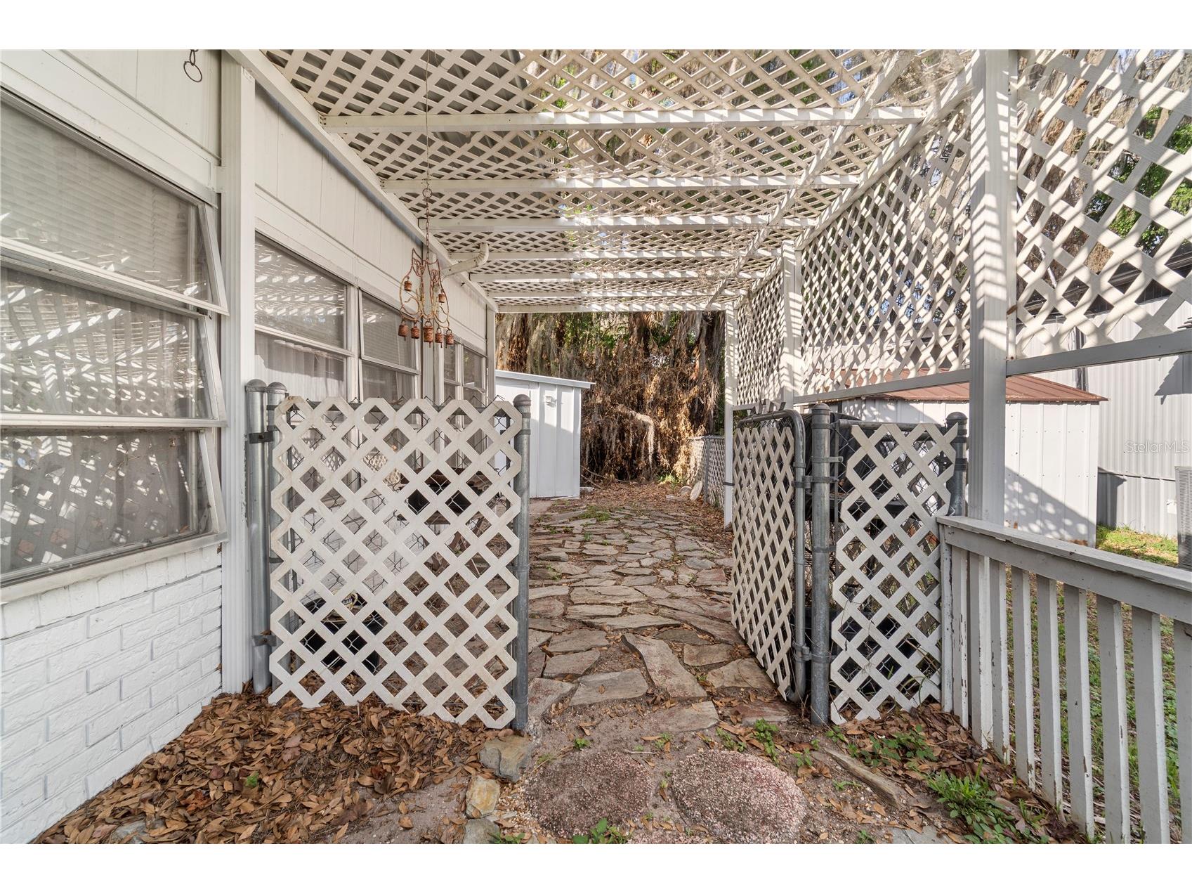 942 Cr 461 Lake Panasoffkee FL 33538 OM720891 image35