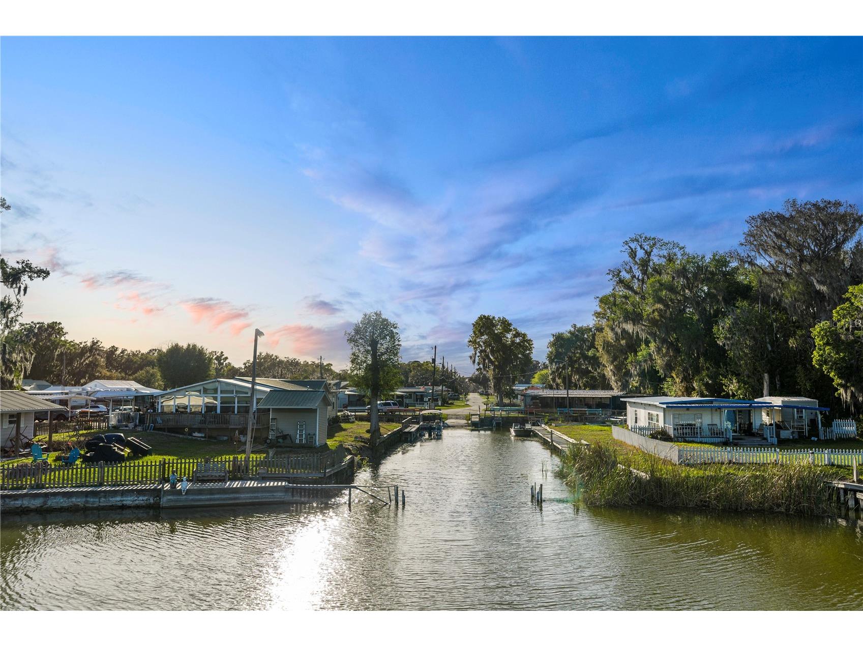 942 Cr 461 Lake Panasoffkee FL 33538 OM720891 image42