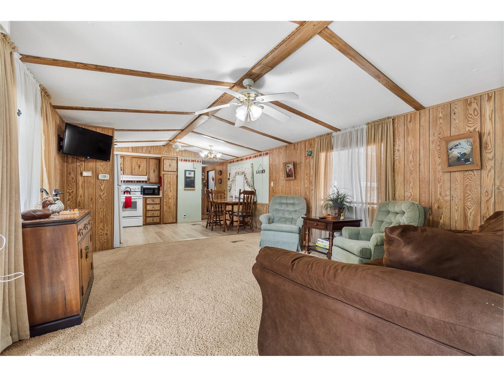 942 Cr 461 Lake Panasoffkee FL 33538 OM720891 image8