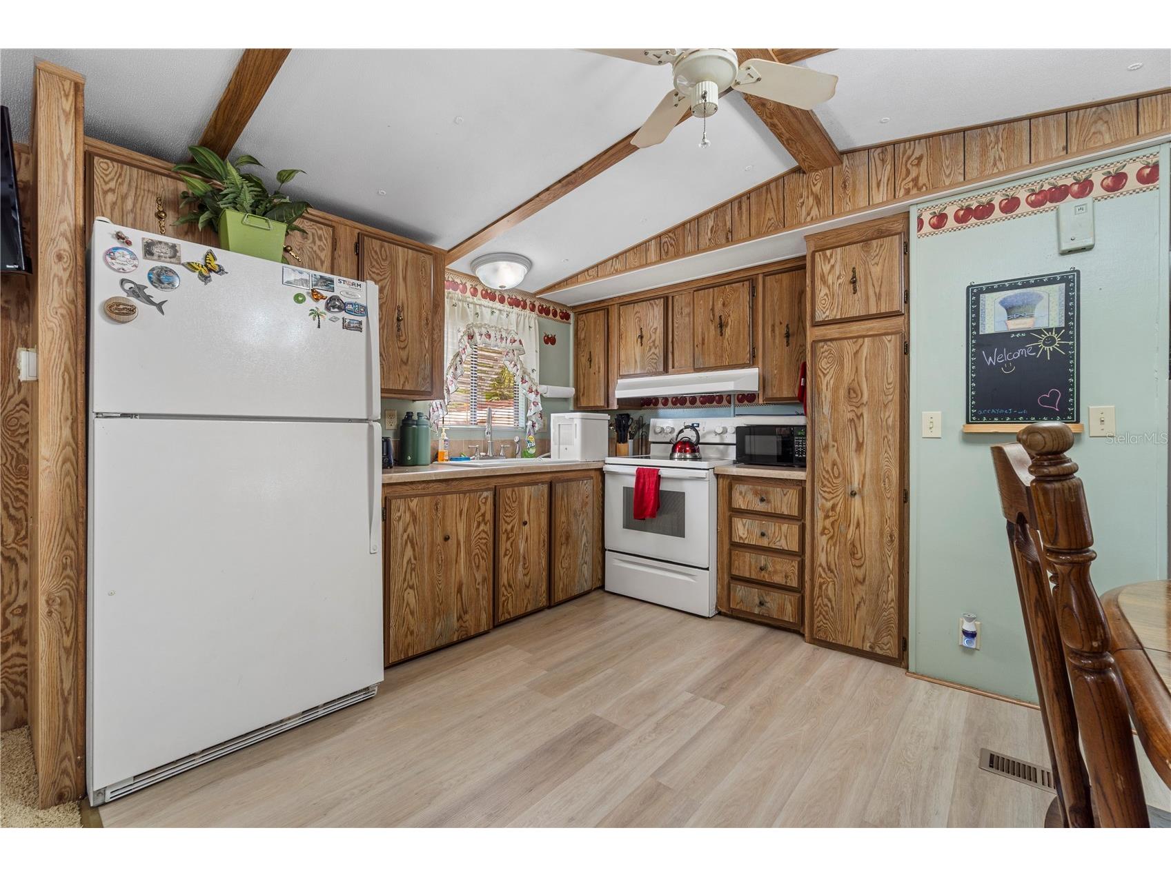942 Cr 461 Lake Panasoffkee FL 33538 OM720891 image9