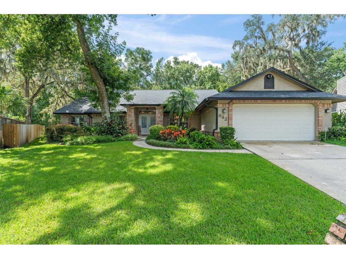 942 Deerwood Loop Longwood FL 32779 - WEKIVA RIVER & LAKE BRANTLEY O6327735 image1