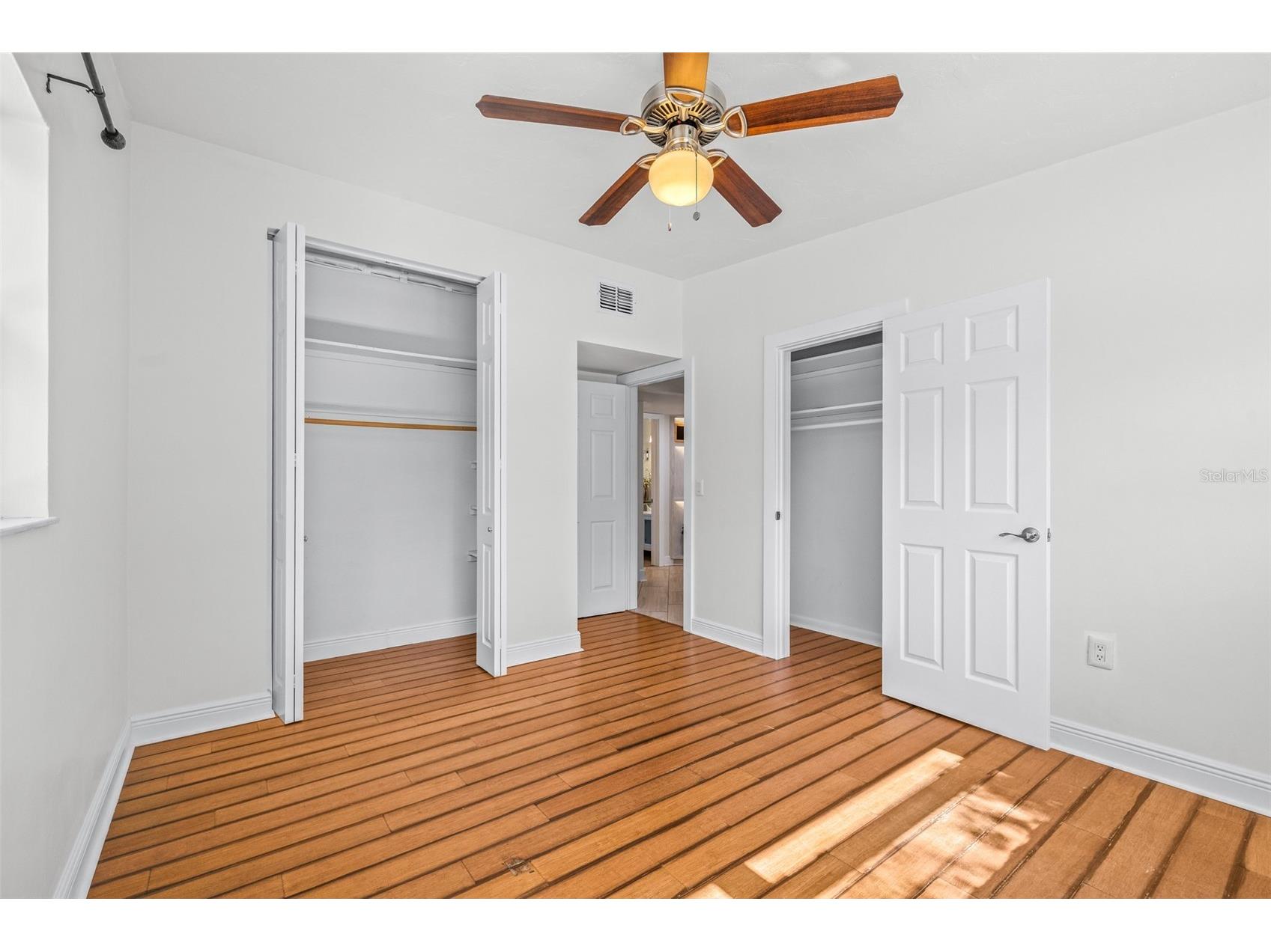942 Dumont Drive Dunedin FL 34698 TB8507684 image45