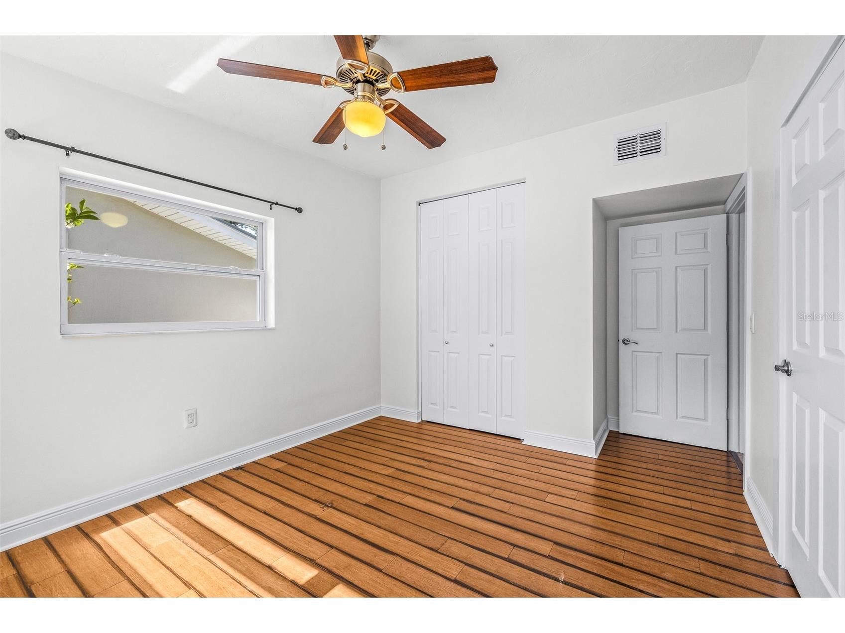 942 Dumont Drive Dunedin FL 34698 TB8507684 image47