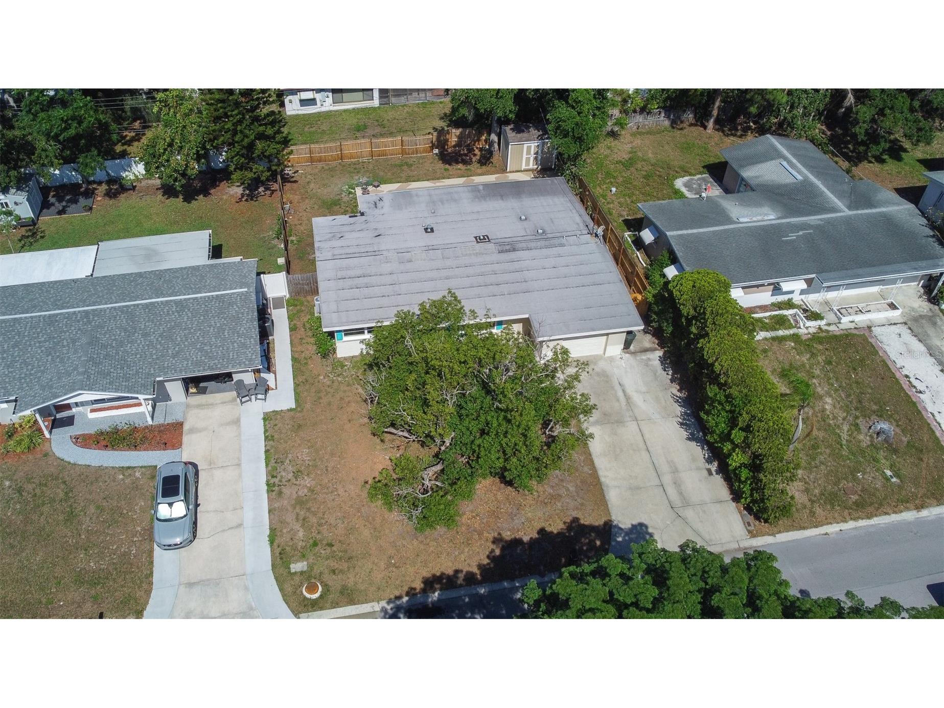 942 Dumont Drive Dunedin FL 34698 TB8507684 image70