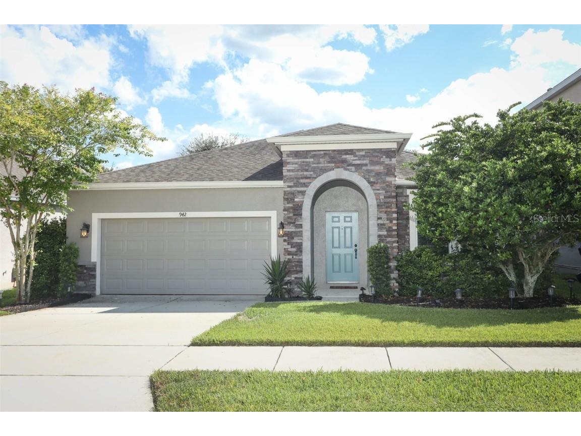 942 Hilltop Park Court Apopka FL 32703 O6145175 image1