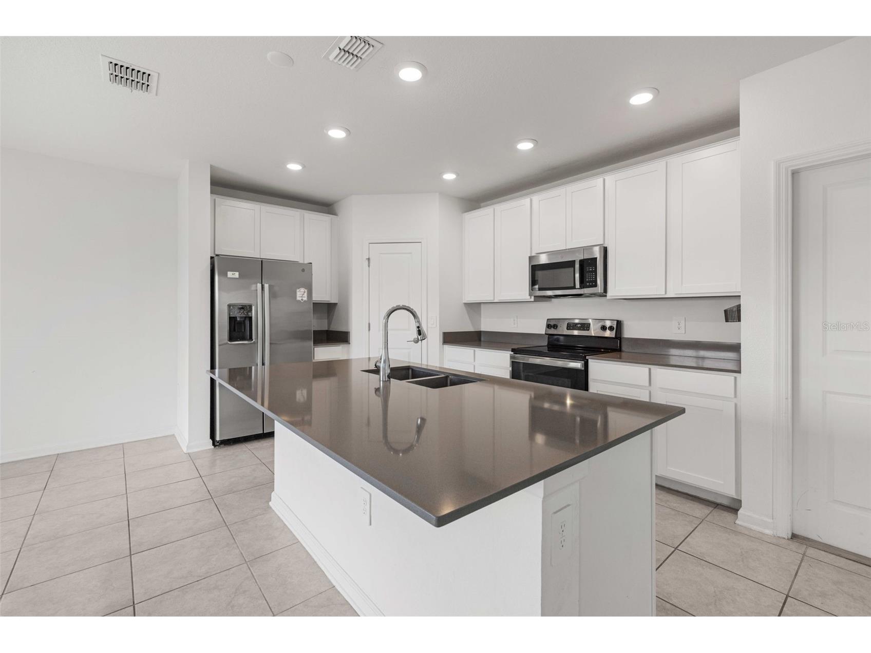 942 Jackson Avenue Davenport FL 33837 S5145296 image8