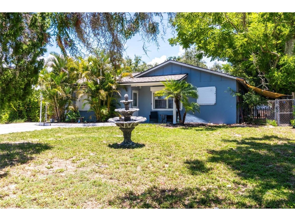 942 Tarpon Avenue Sarasota FL 34237 A4660753 image1