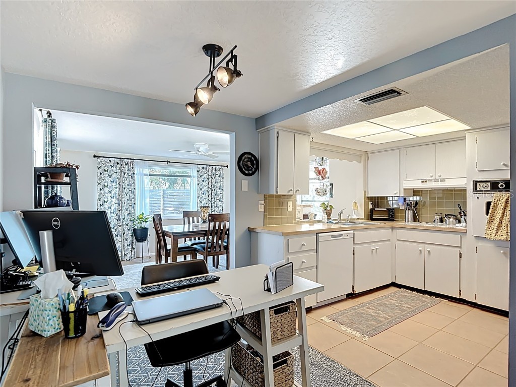 9420 Cochise Lane Port Richey FL 34668 W7880807 image11