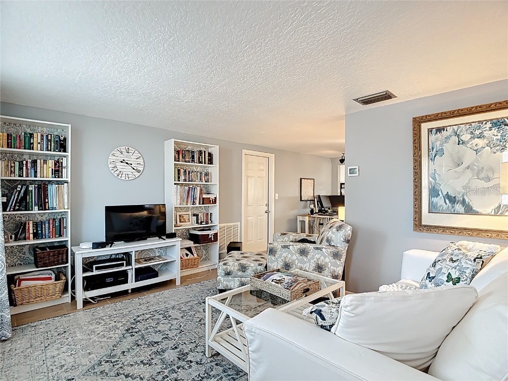 9420 Cochise Lane Port Richey FL 34668 W7880807 image5