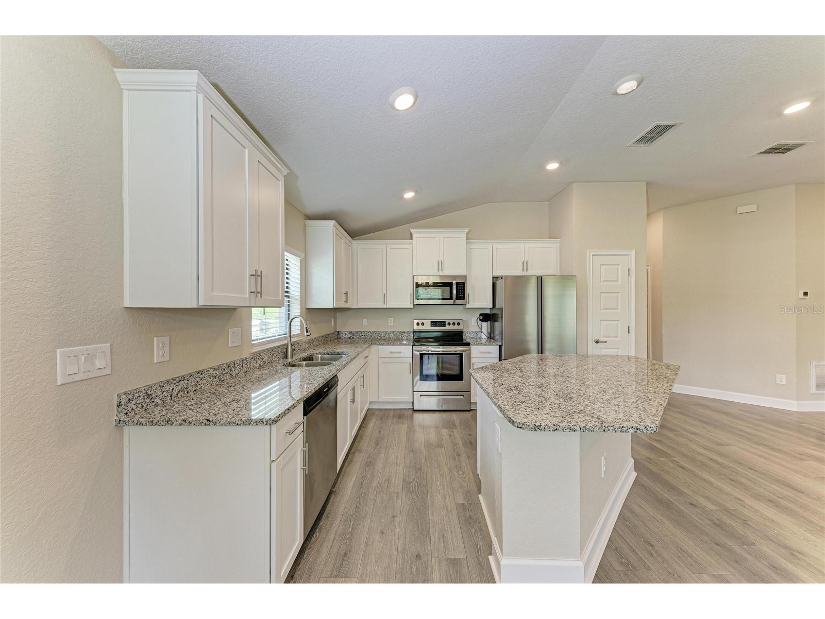 9421 43rd Court E Parrish FL 34219 A4696523 image10