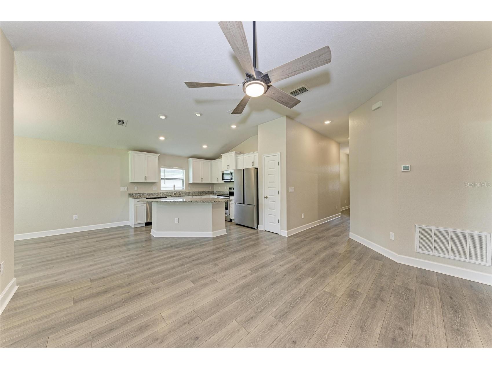 9421 43rd Court E Parrish FL 34219 A4696523 image8