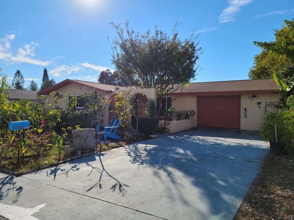 9421 Regina Lane Port Richey FL 34668 W7840520 image1