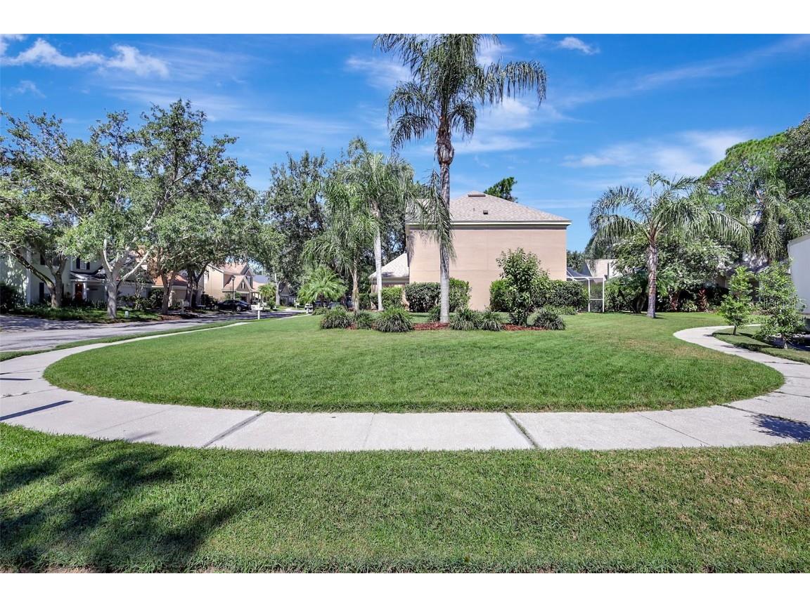 9422 Oak Meadow Court Tampa FL 33647 TB8408139 image3