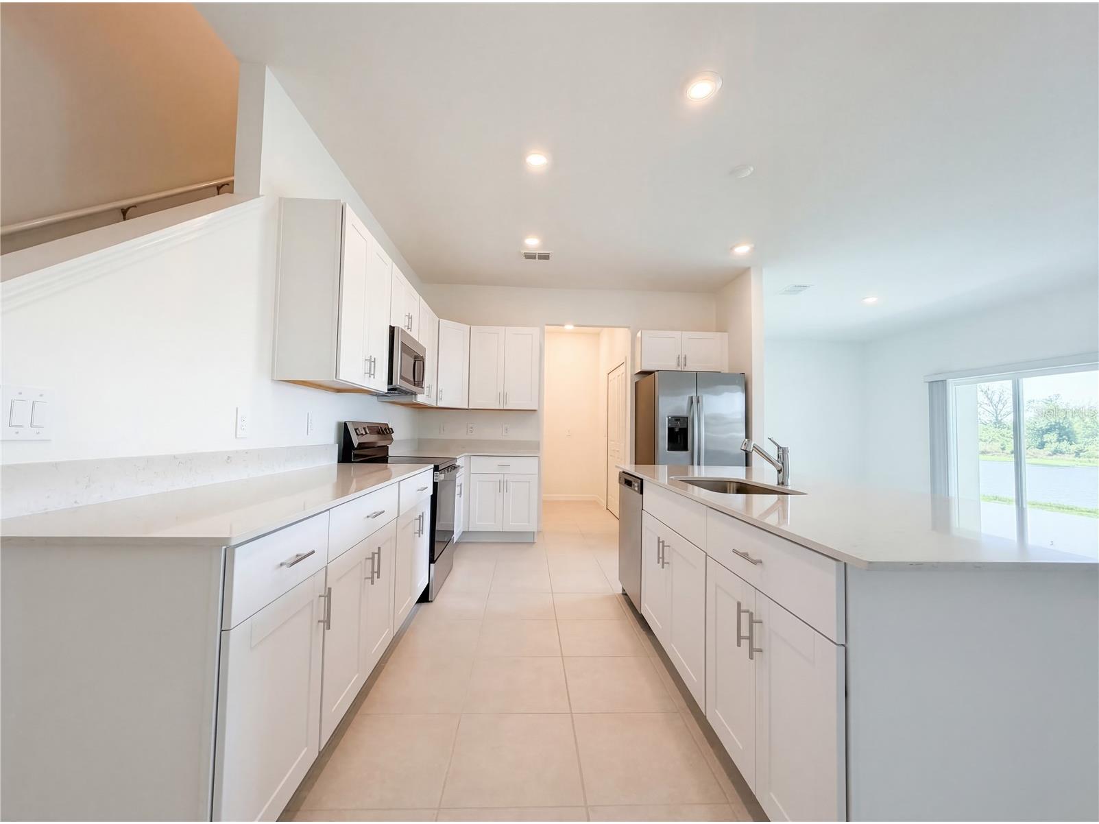 9423 Gulf Shore Terrace Parrish FL 34219 O6392048 image2