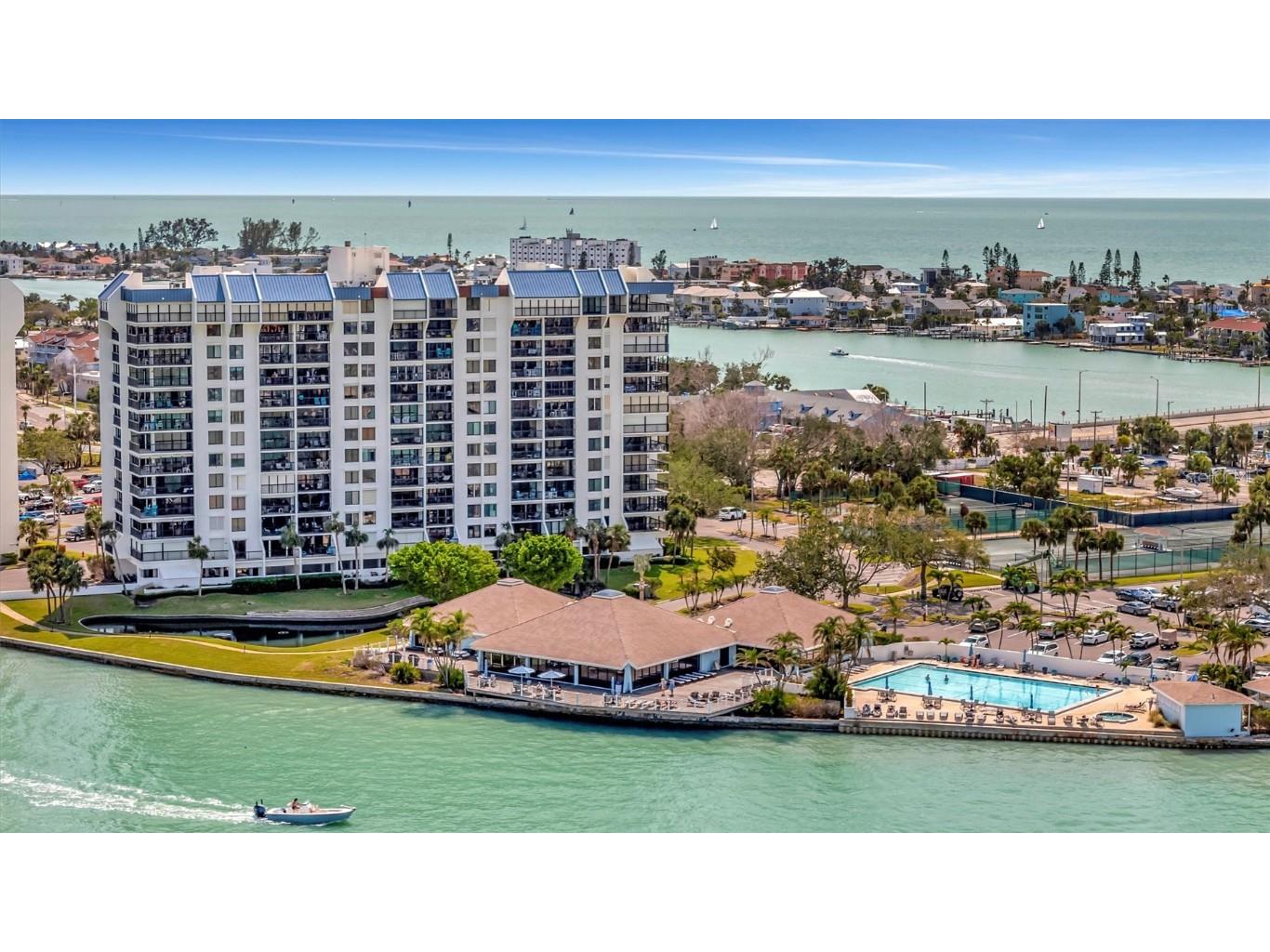 9425 Blind Pass Road #1003 Saint Pete Beach FL 33706 TB8359033 image1