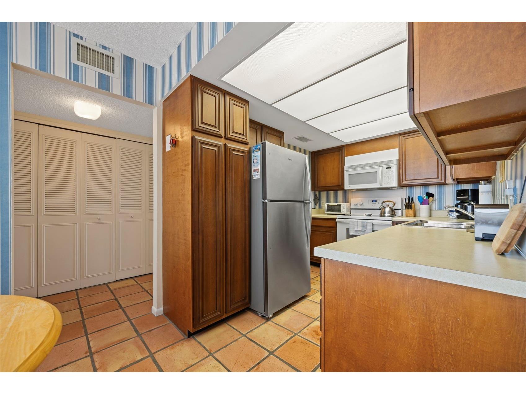 9425 Blind Pass Road #1006 Saint Pete Beach FL 33706 TB8478463 image8