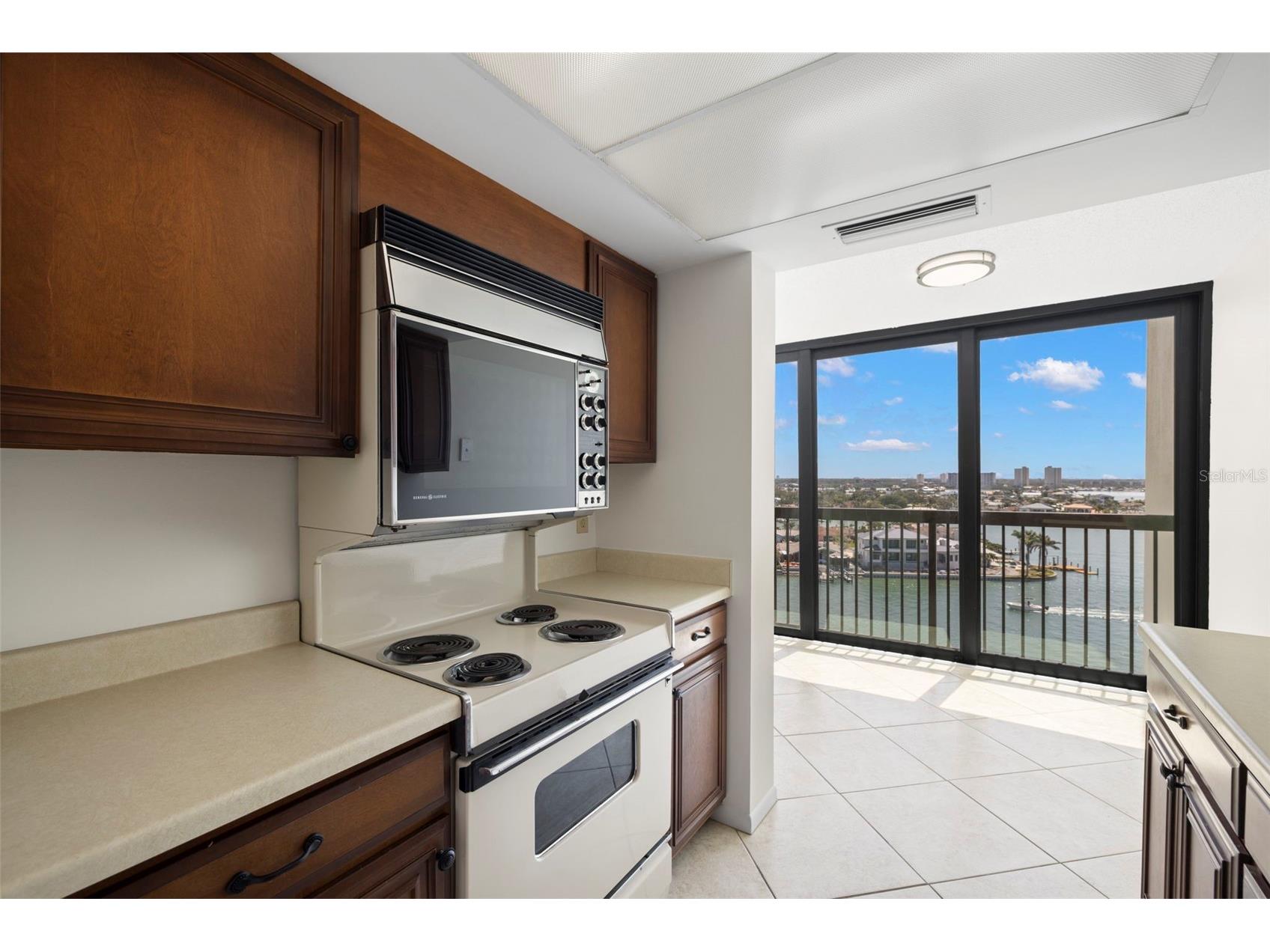 9425 Blind Pass Road #1008 Saint Pete Beach FL 33706 - INTRACOASTAL WATERWAY TB8494725 image20