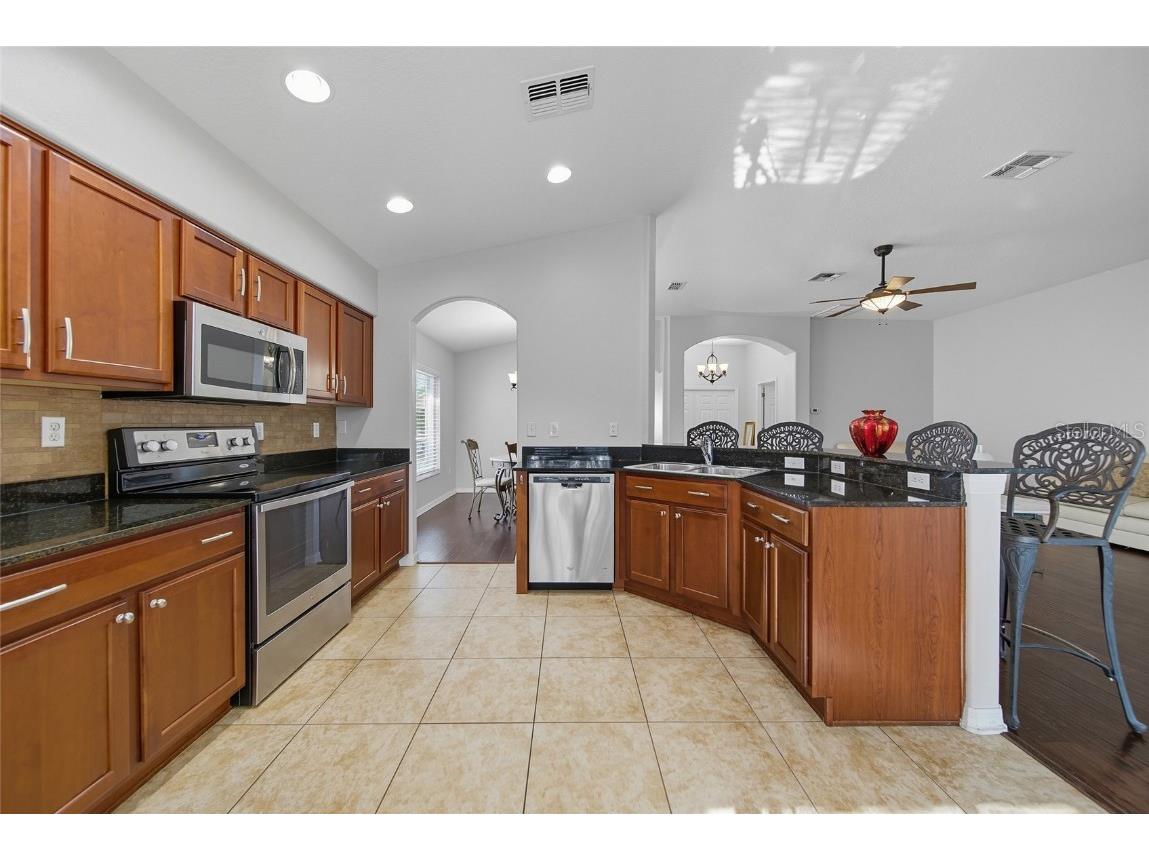 9427 Rolling Circle San Antonio FL 33576 TB8433279 image19