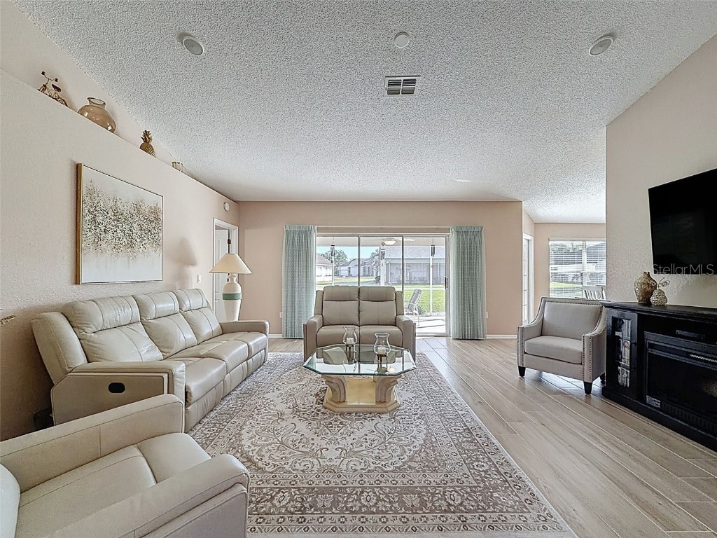 9428 Apple Dumpling Court Weeki Wachee FL 34613 W7881463 image7