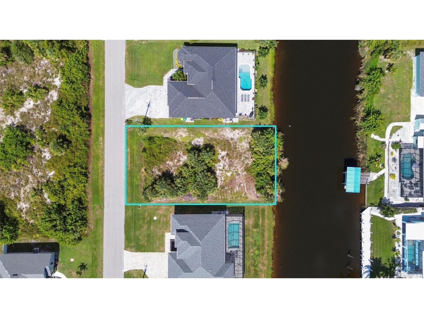 9428 Miami Circle Port Charlotte FL 33981 - GALAXIE WATERWAY C7516431 image1