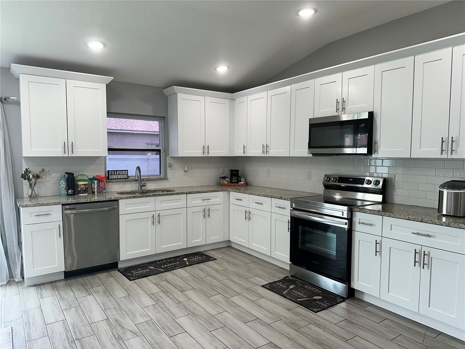 943 Derbyshire Drive Kissimmee FL 34758 S5148322 image4