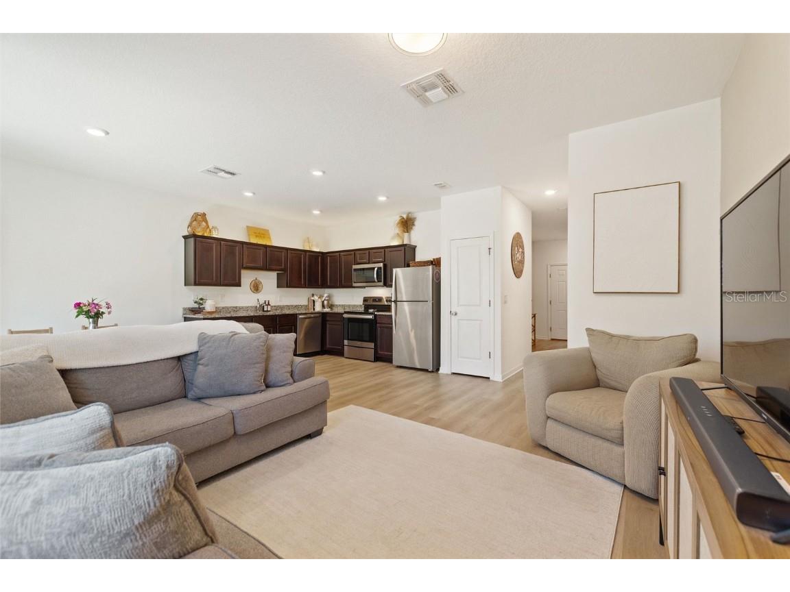 943 Grandin St Davenport FL 33837 L4953860 image6