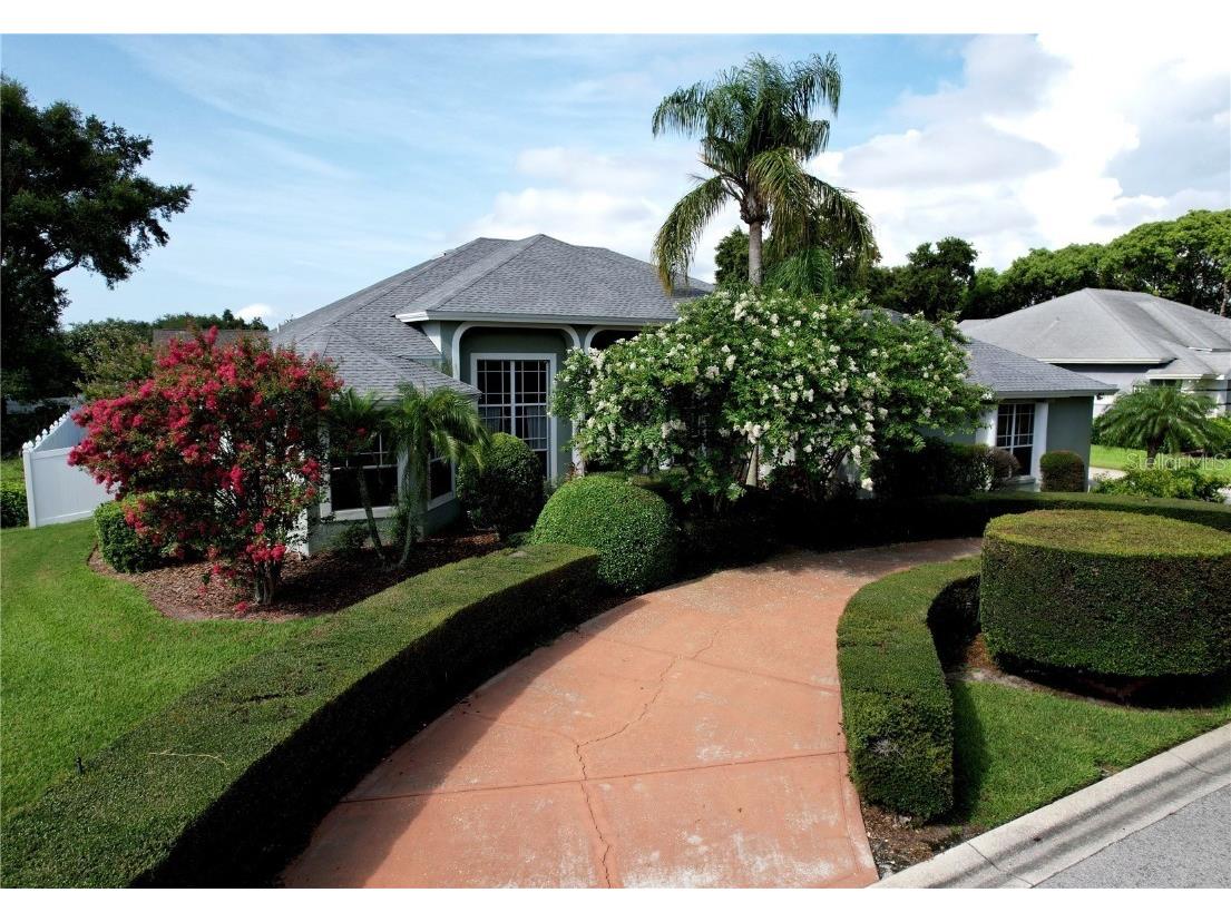 943 Hamilton Place Lane Lakeland FL 33813 L4953530 image1