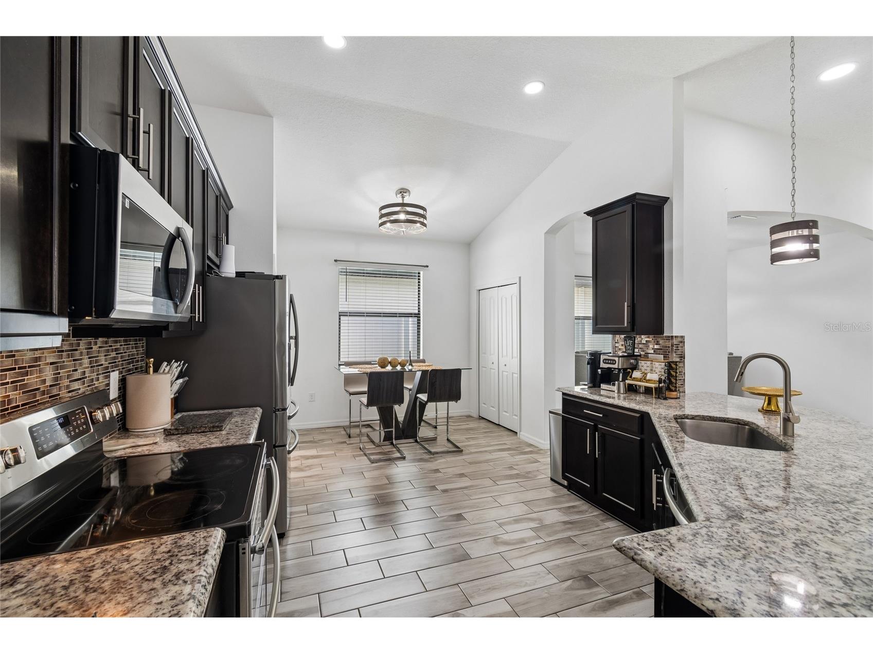 943 Old Windsor Way Spring Hill FL 34609 TB8519128 image18