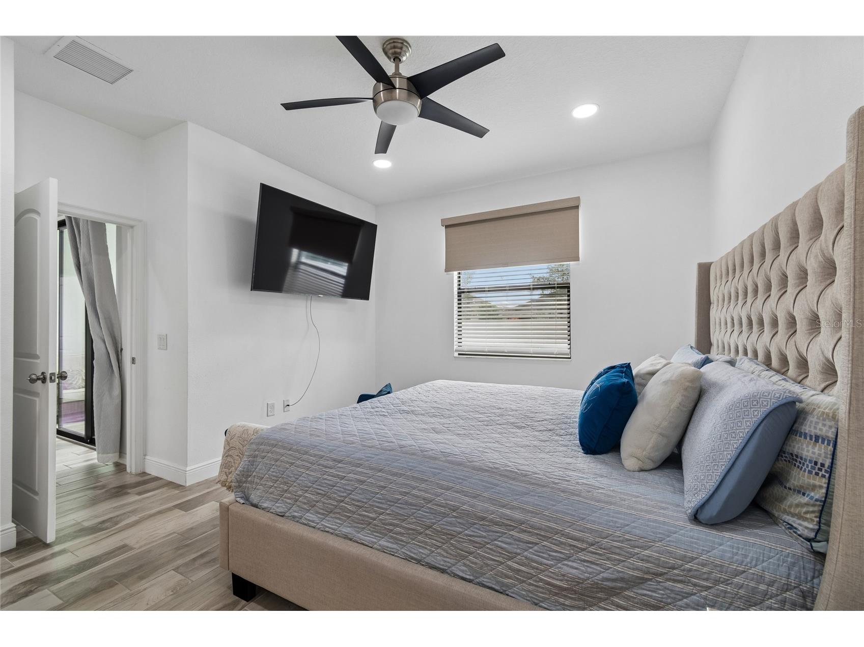 943 Old Windsor Way Spring Hill FL 34609 TB8519128 image28