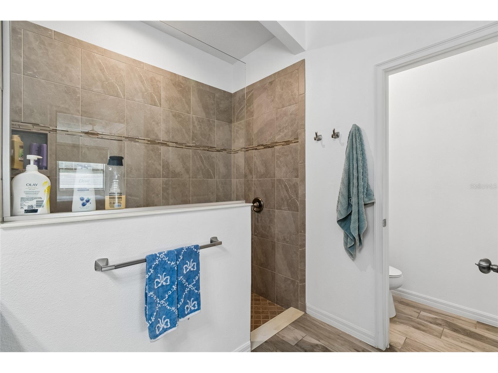 943 Old Windsor Way Spring Hill FL 34609 TB8519128 image32