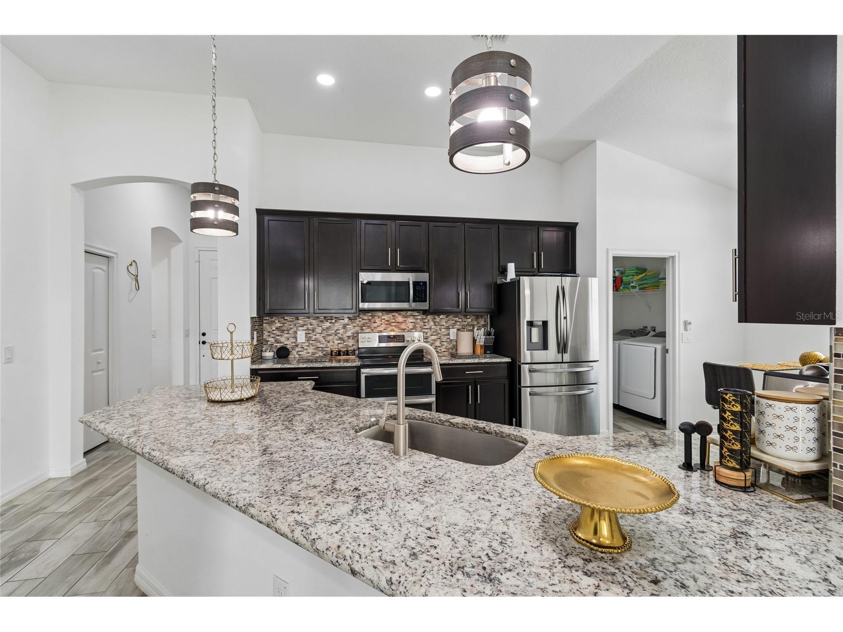 943 Old Windsor Way Spring Hill FL 34609 TB8519128 image9