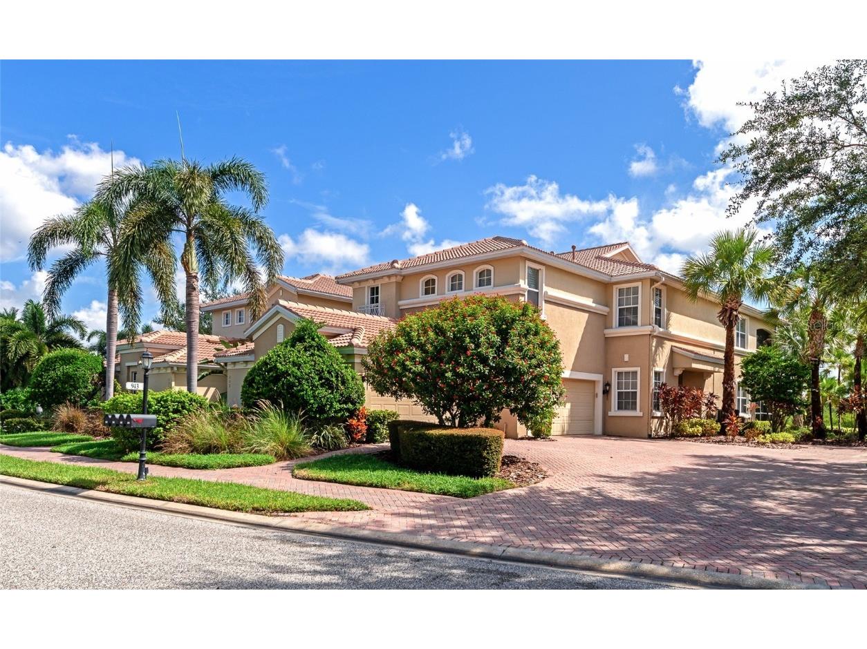 943 River Basin Court #102B Bradenton FL 34212 - MANATEE RIVER A4622751 image1