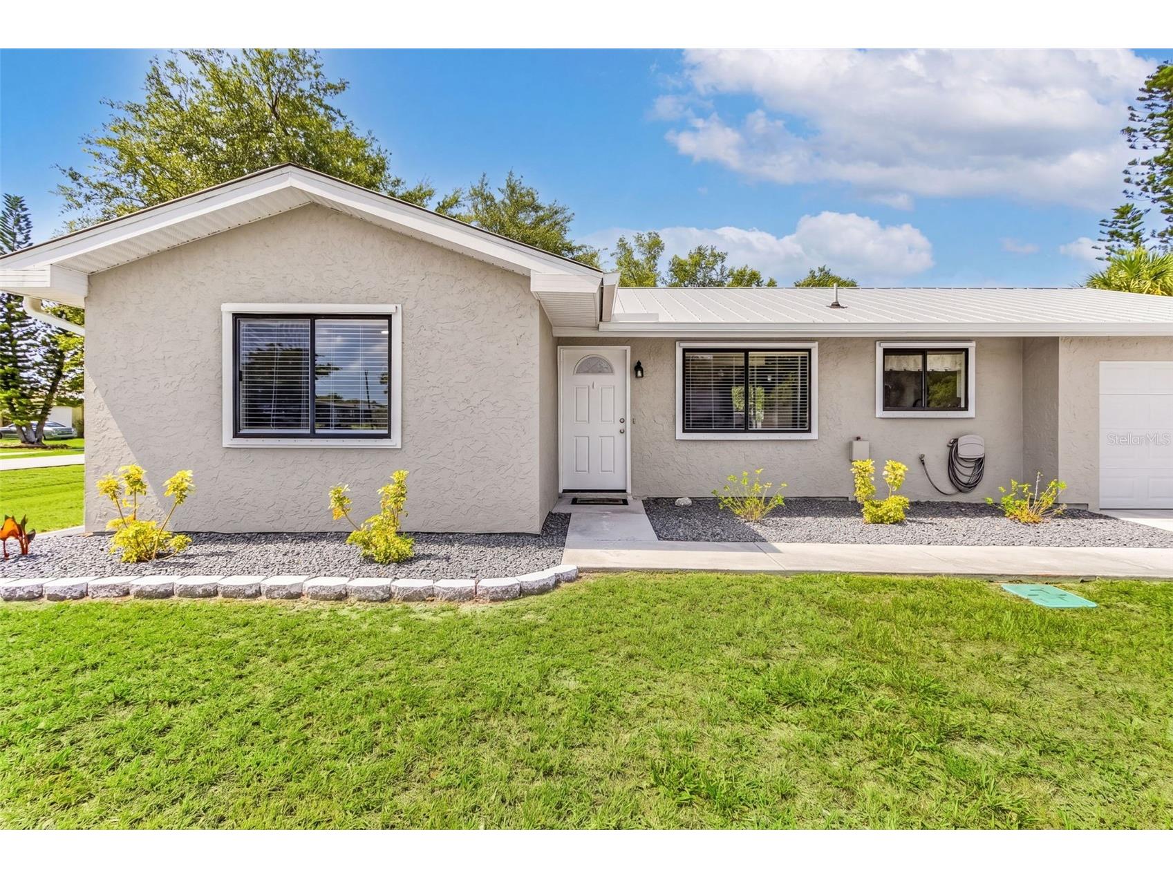 943 W Tarpon Boulevard NW Port Charlotte FL 33952 TB8523070 image4