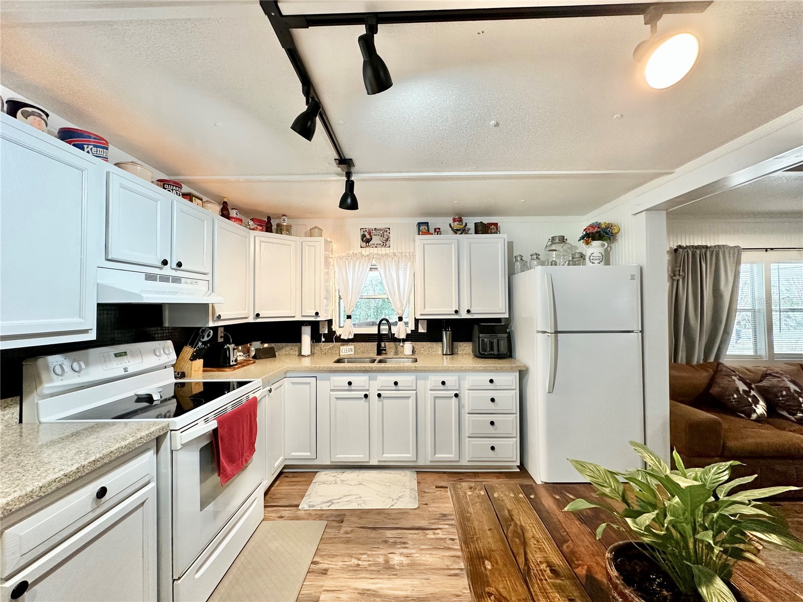 9430 Carolina Way Fanning Springs FL 32693 OM716705 image16