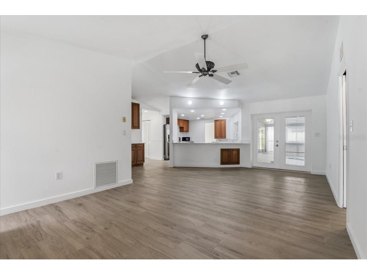9430 Patricia Court Seminole FL 33776 TB8483105 image19