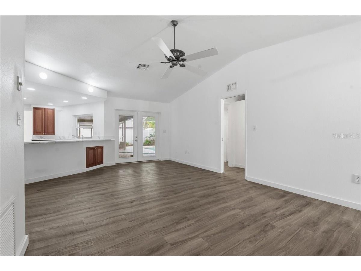 9430 Patricia Court Seminole FL 33776 TB8483105 image21