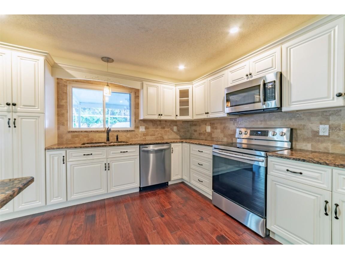 9430 Pebble Glen Avenue Tampa FL 33647 TB8443469 image14