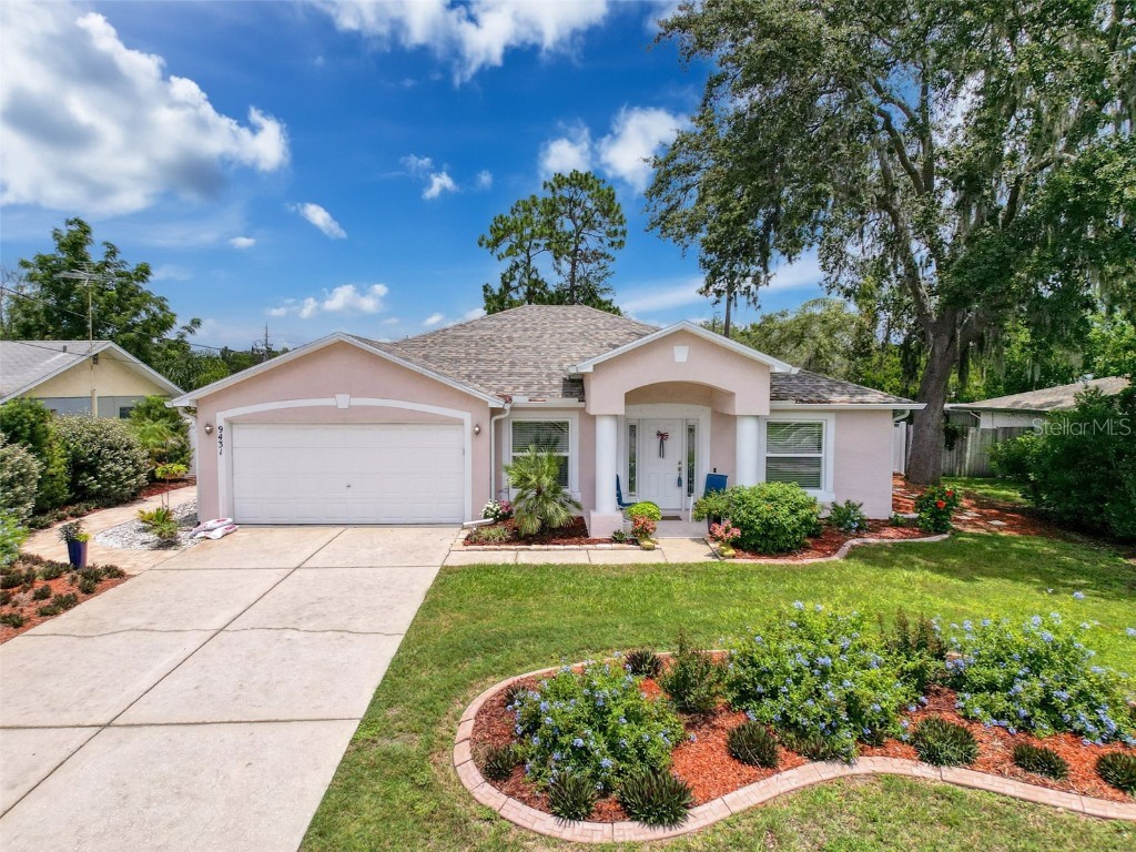 9431 Spring Hill Drive Spring Hill FL 34608 W7876673 image1