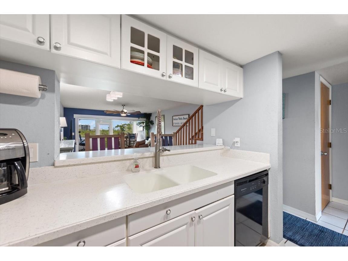 9434 Tara Cay Court #25 Seminole FL 33776 TB8460800 image14